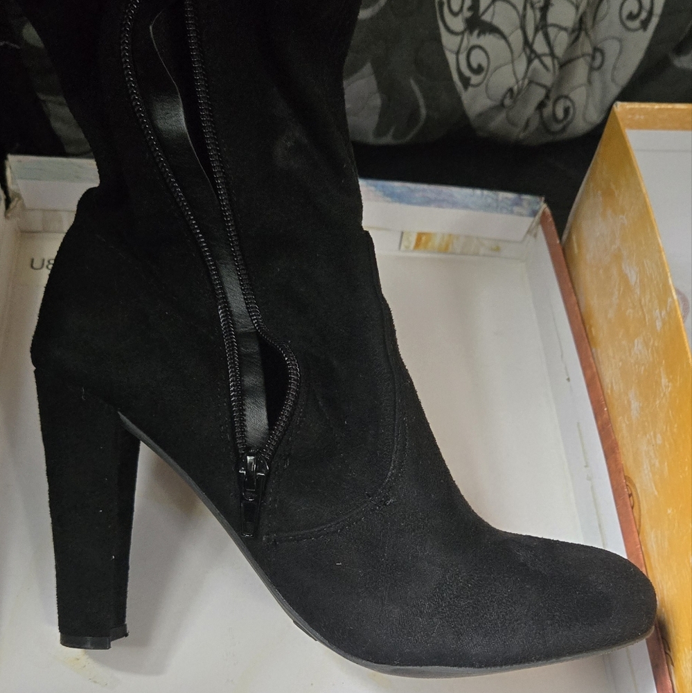 Shoe Dazzel LIKE NEW Women's Black Suede Thigh-High Boots Sz7 - Picture 7 of 8